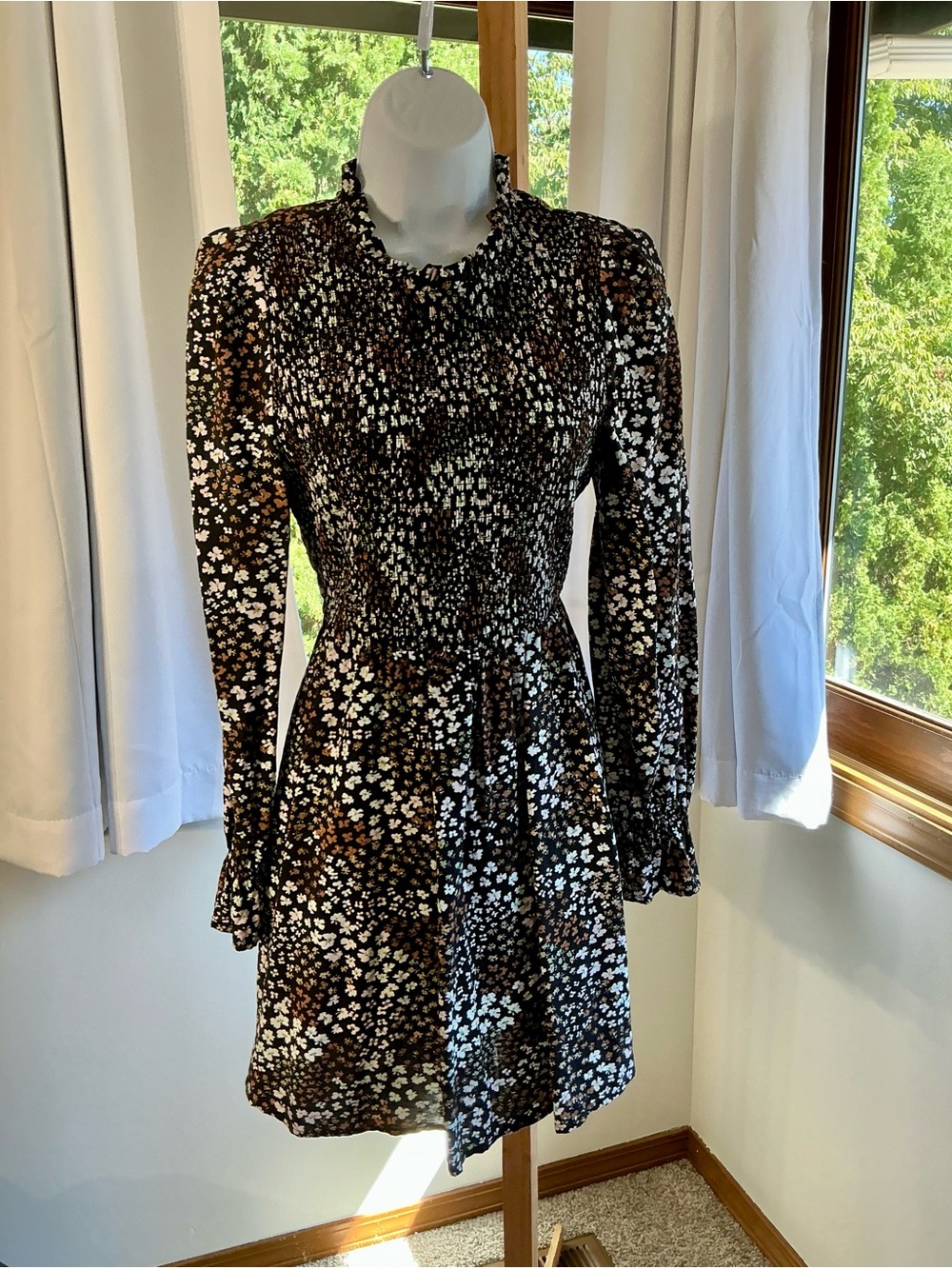 Vero Moda Black Floral Smocked Long-Sleeve Mini Dress